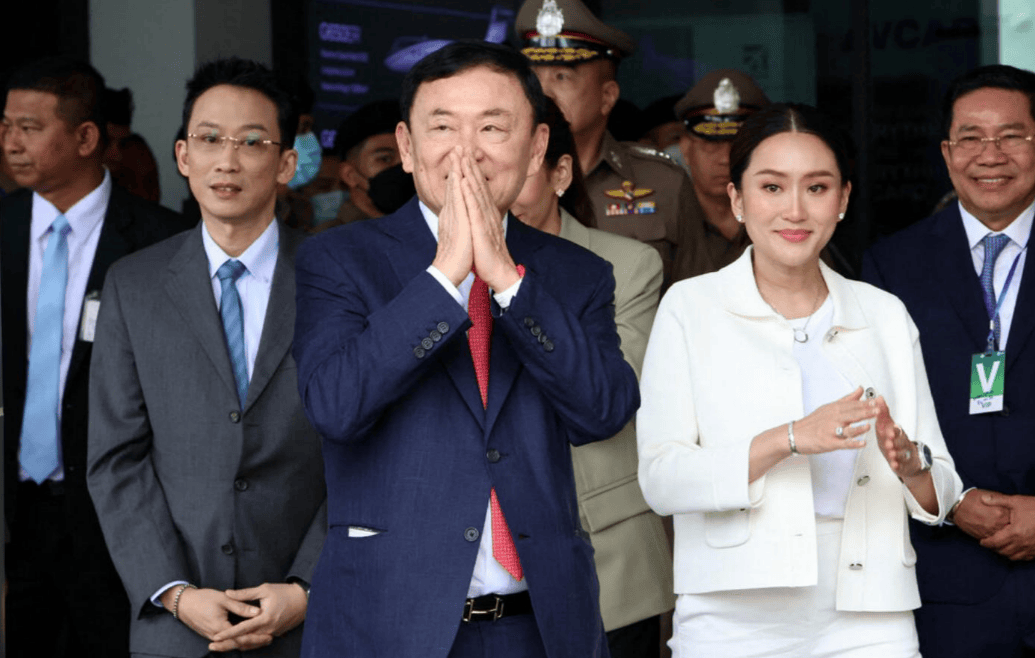 泰国局势突变，为家族背水一战，佩通坦拒绝辞职，父亲或再次坐牢