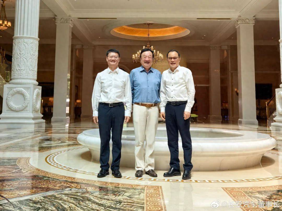 新央企董事长，登门拜访任正非