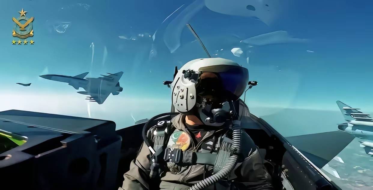 英媒披露惊人消息:印军阵风战机折损严重,4架遭击落!巴铁歼-10已手下留情