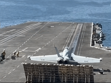 福建舰服役！曾有蒸汽弹射临时改电弹图纸传闻？有哪几点变化？