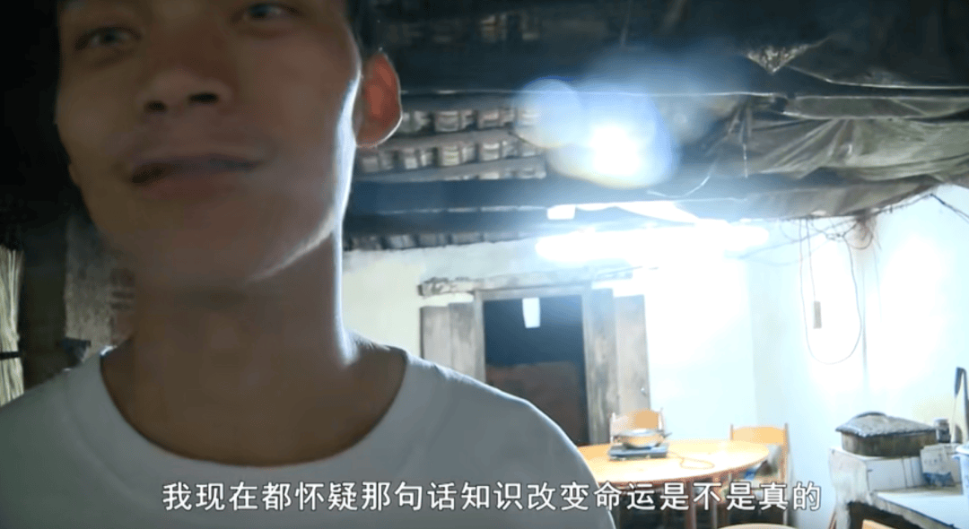 高考16次的唐尚珺直播带货，网友们决定不笑他了