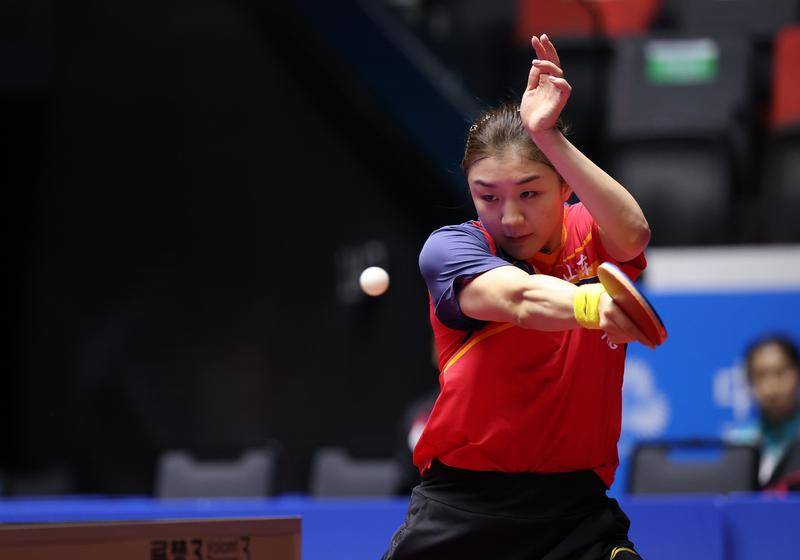 全运乒乓球:王楚钦4-2林高远进四强战樊振东 王曼昱陈梦会师半决赛